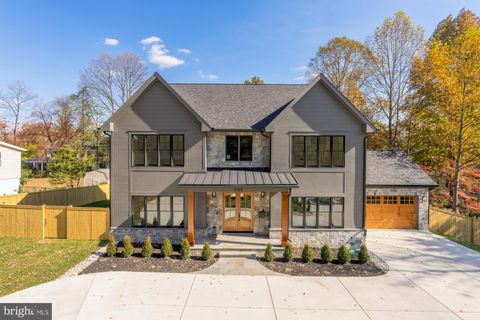 Photo of 9105 Seven Locks Road, BETHESDA, MD 20817 (MLS # MDMC2205504) Photo of 9105 Seven Locks Road, BETHESDA, MD 20817 (MLS # MDMC2205504)