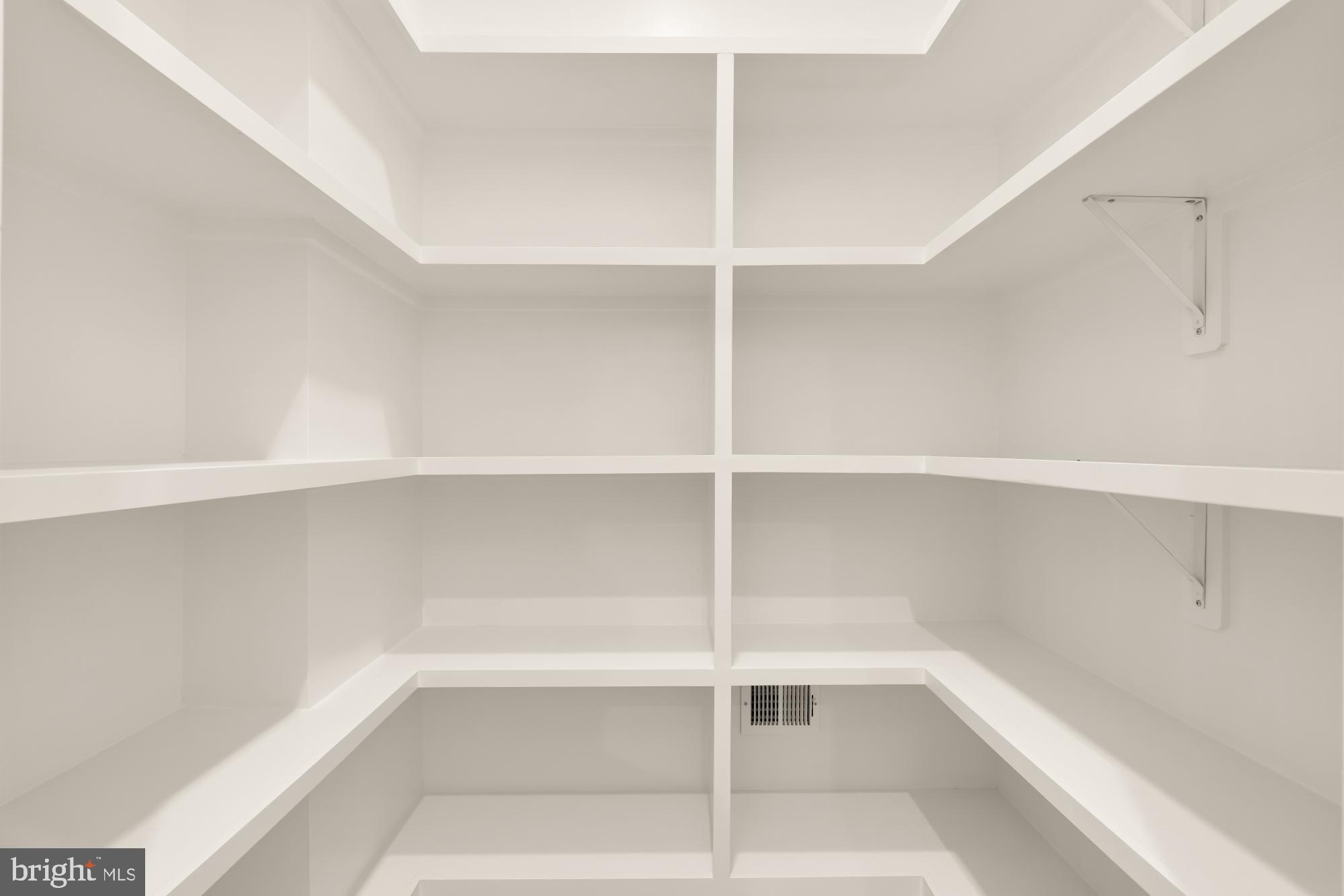 BURNING TREE ESTATES - Residential