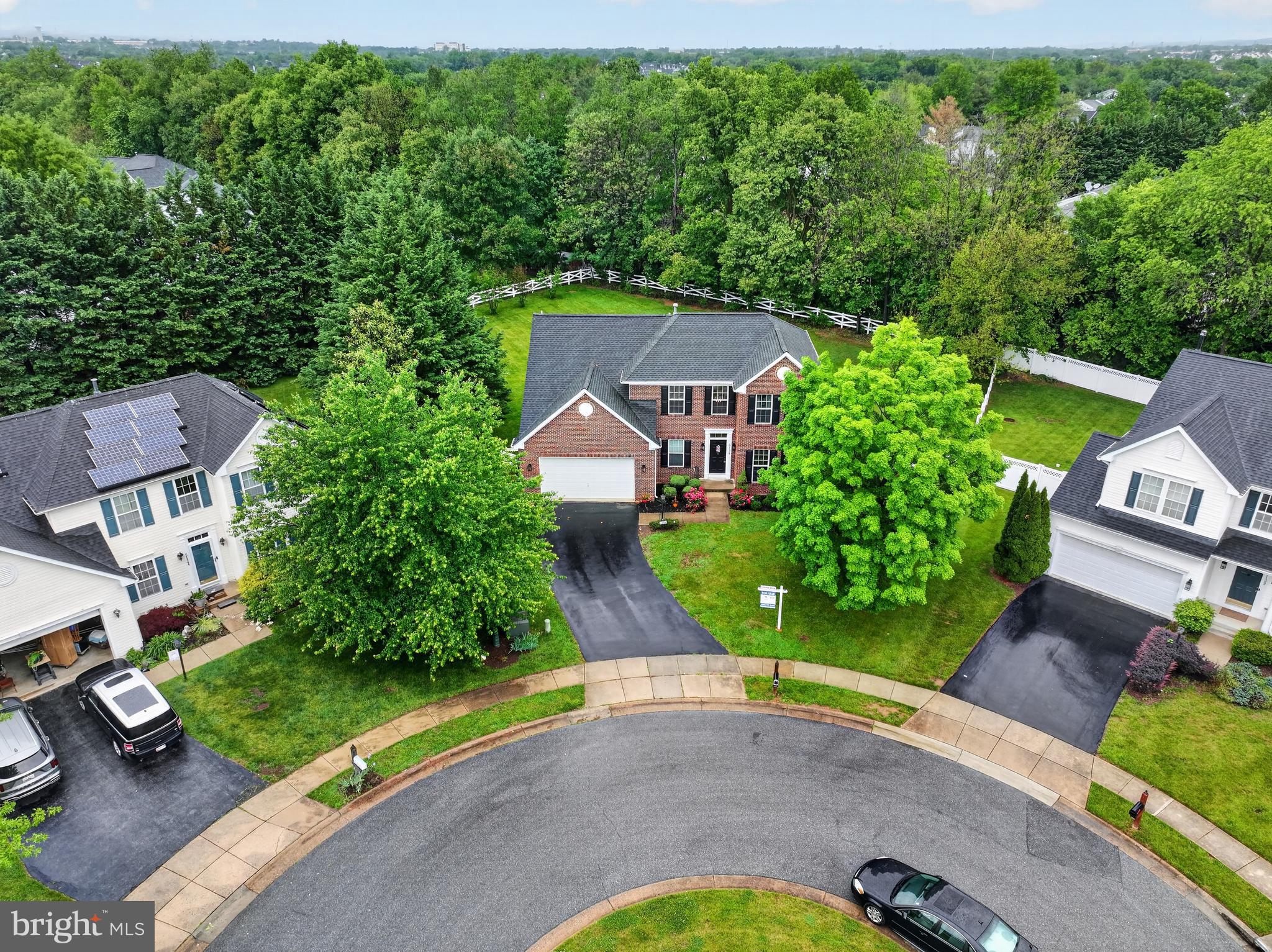 WELLINGTON TRACE - Residential