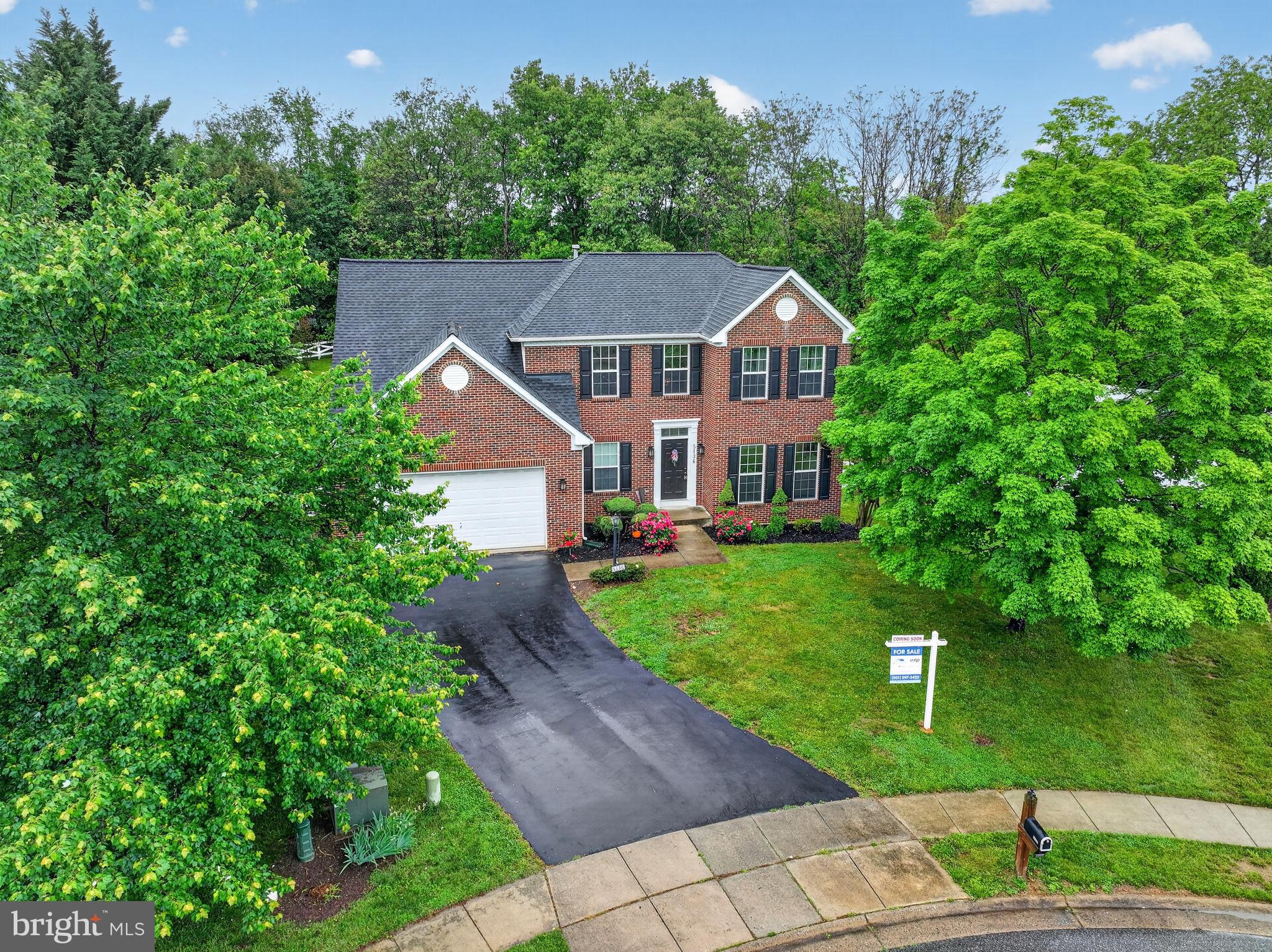 WELLINGTON TRACE - Residential
