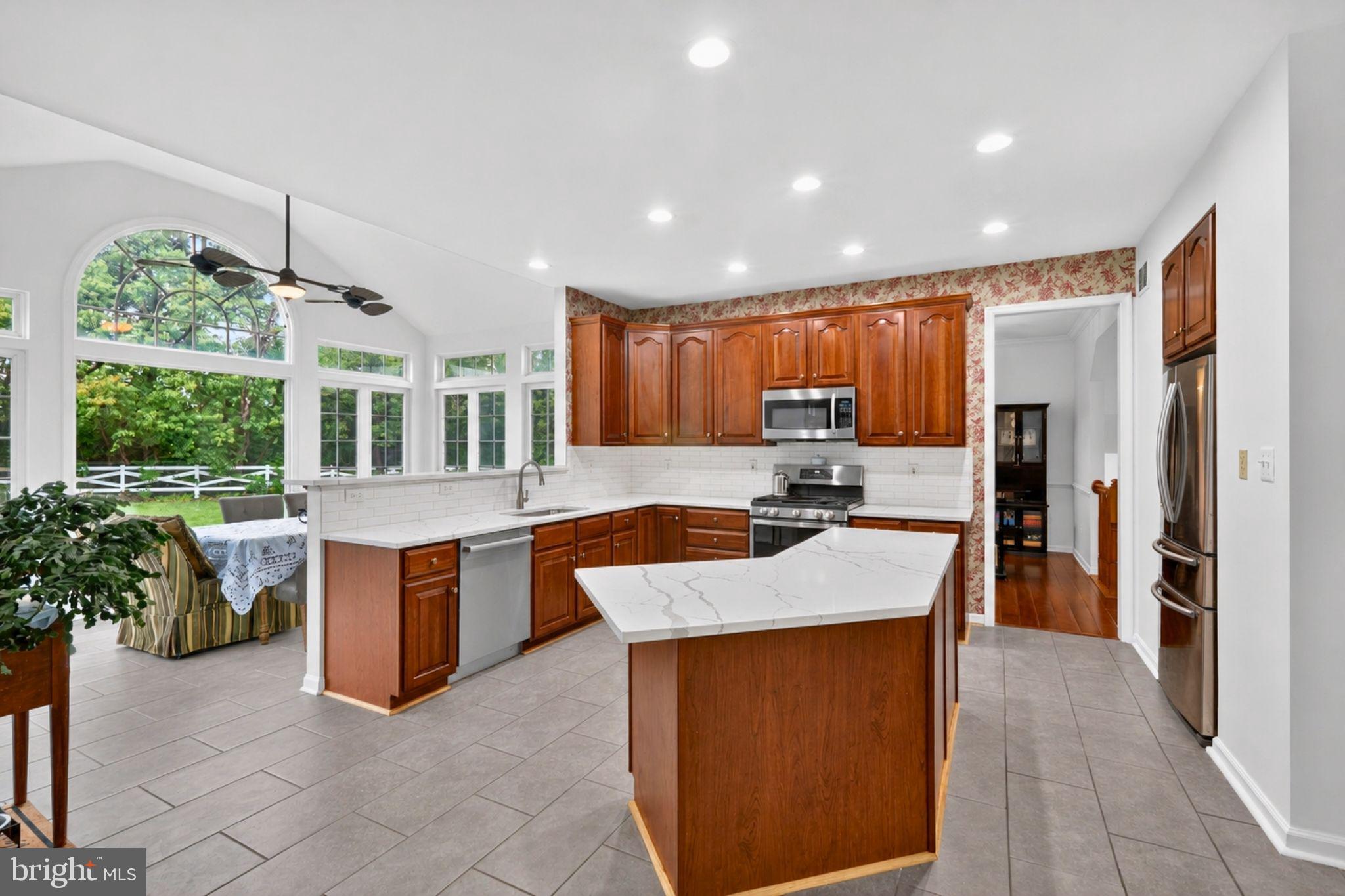WELLINGTON TRACE - Residential