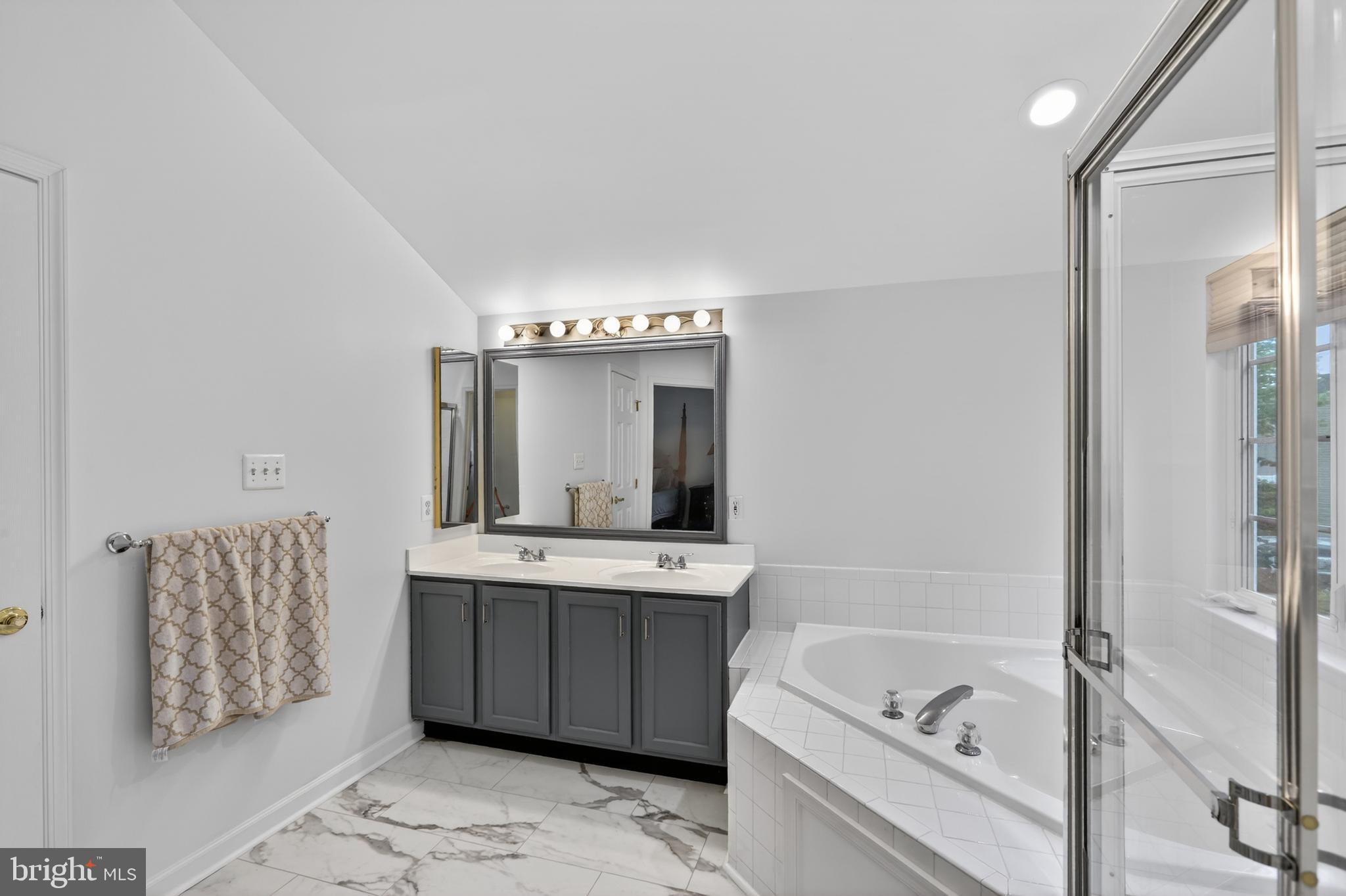 WELLINGTON TRACE - Residential