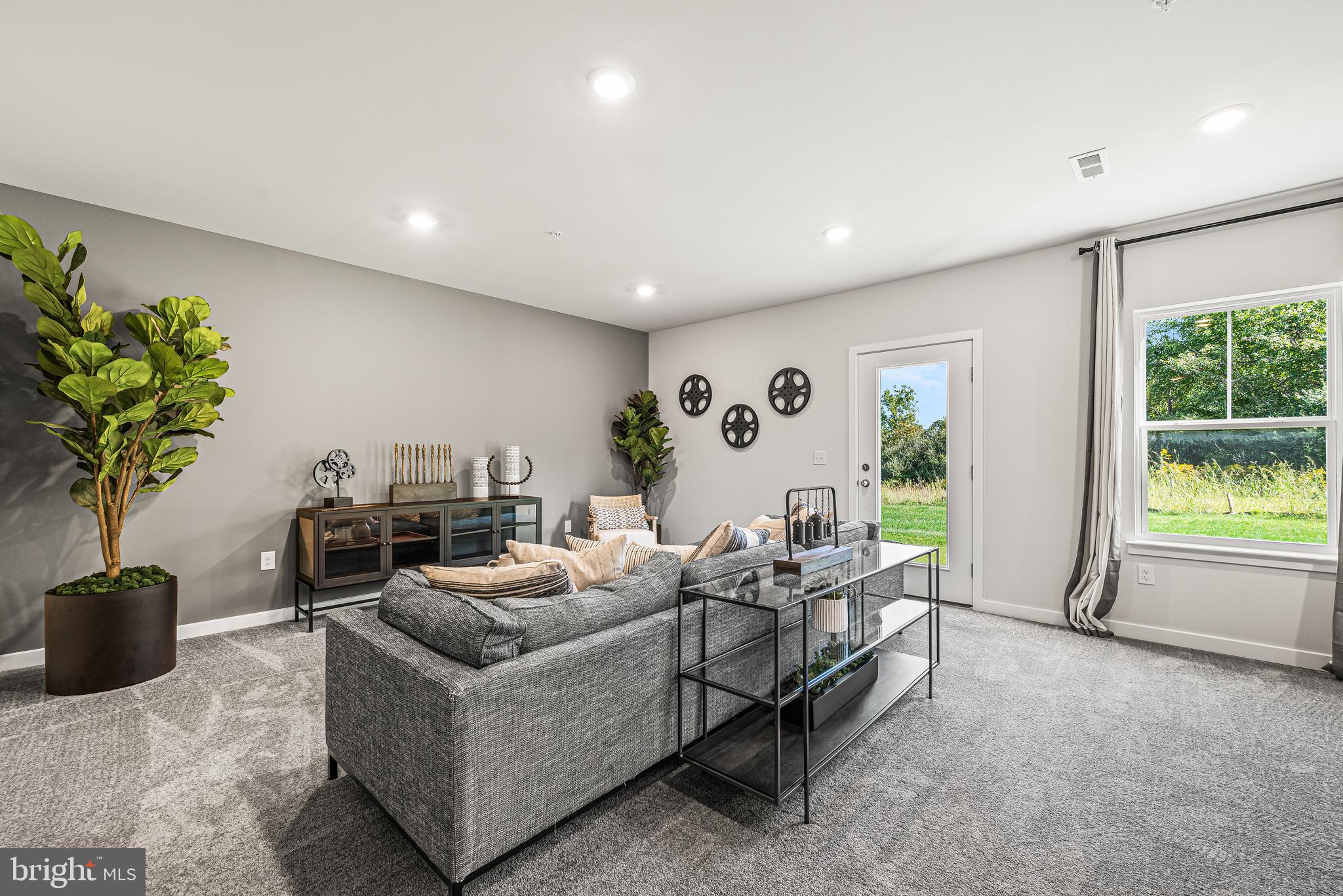 BROOKSIDE COURT AT UPPER SAUCON - Residential