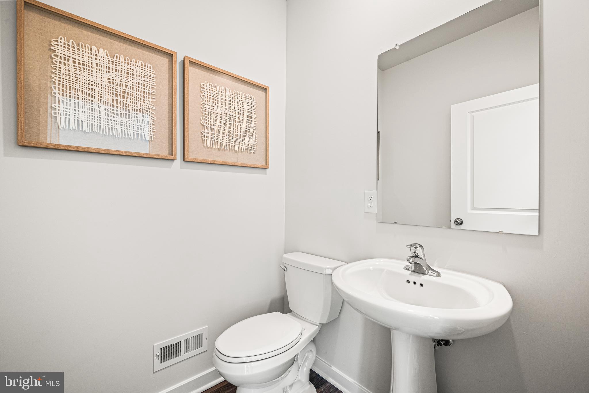 BROOKSIDE COURT AT UPPER SAUCON - Residential