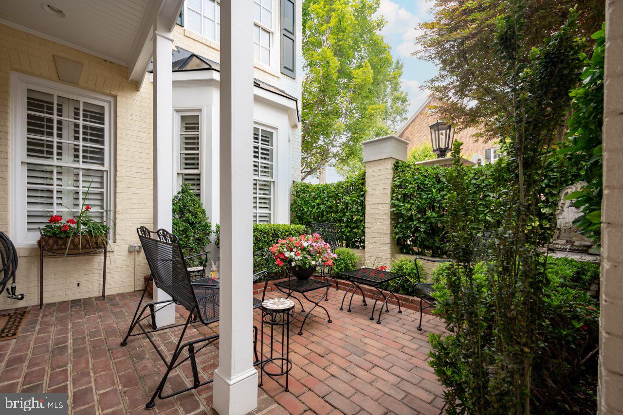 OLD TOWN VILLAGE - Residential