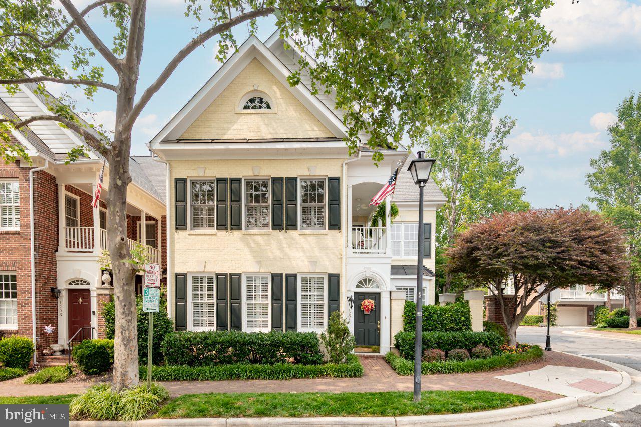 OLD TOWN VILLAGE - Residential