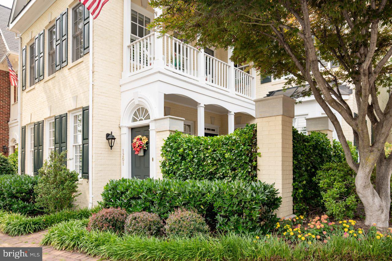 OLD TOWN VILLAGE - Residential