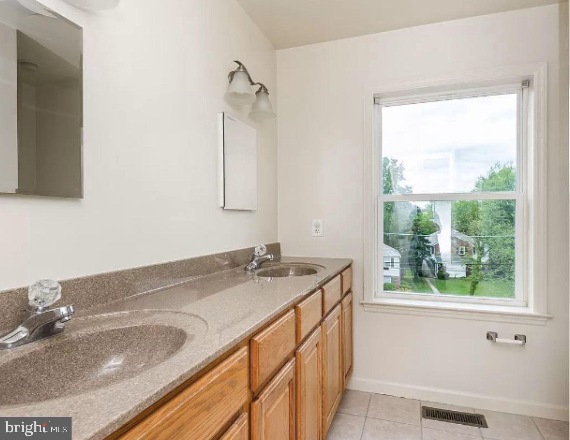 5235 CROWSON AVENUE 6