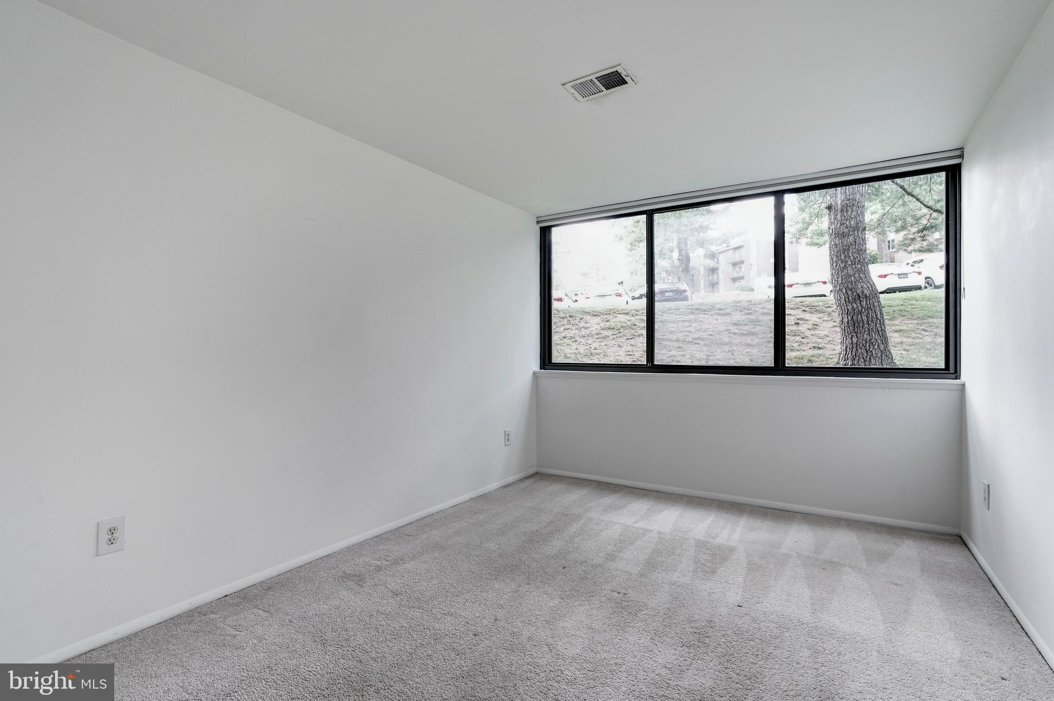 EOS TWENTY-ONE - Residential Lease