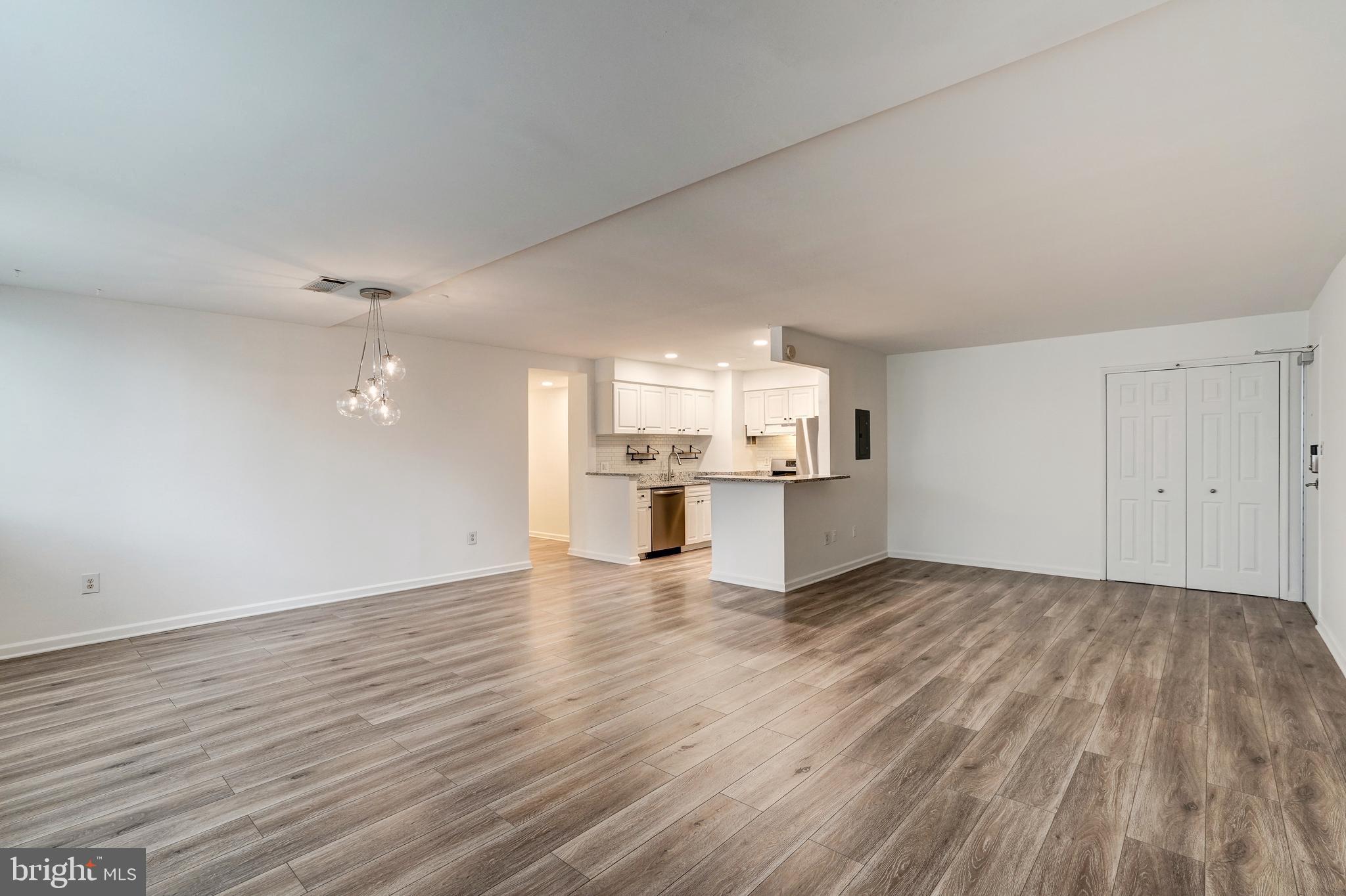 EOS TWENTY-ONE - Residential Lease