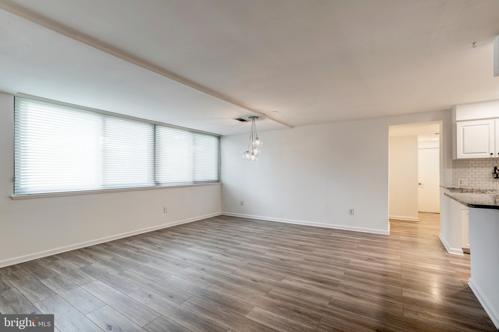 EOS TWENTY-ONE - Residential Lease