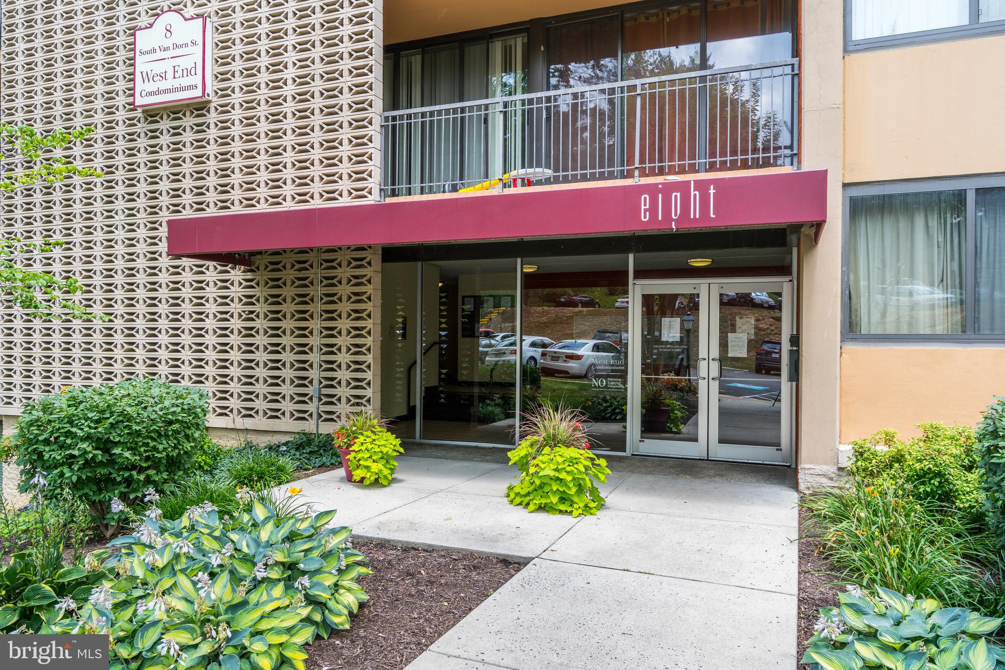EOS TWENTY-ONE - Residential Lease