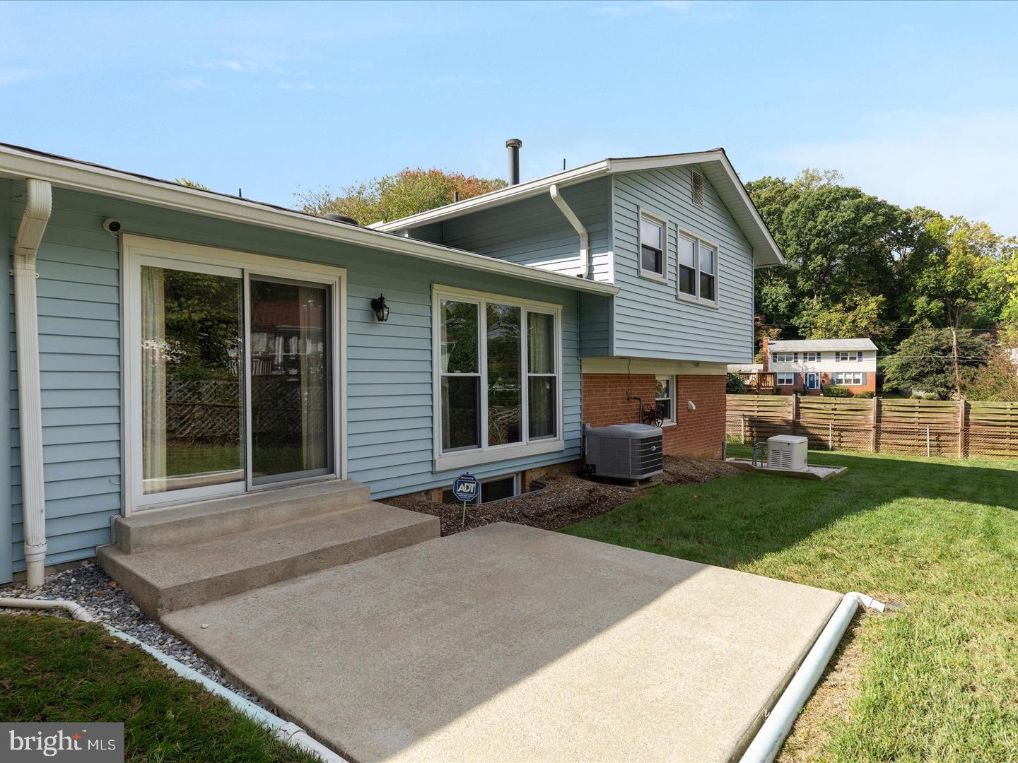 MONTICELLO WOODS - Residential Lease