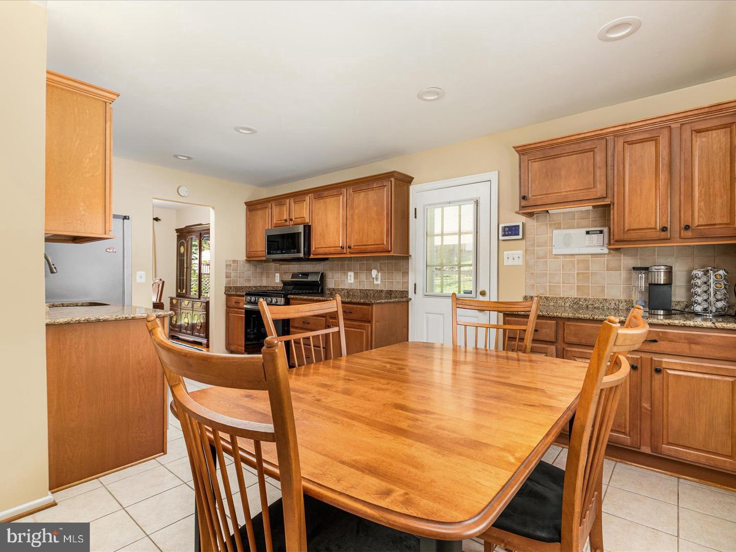 MONTICELLO WOODS - Residential Lease