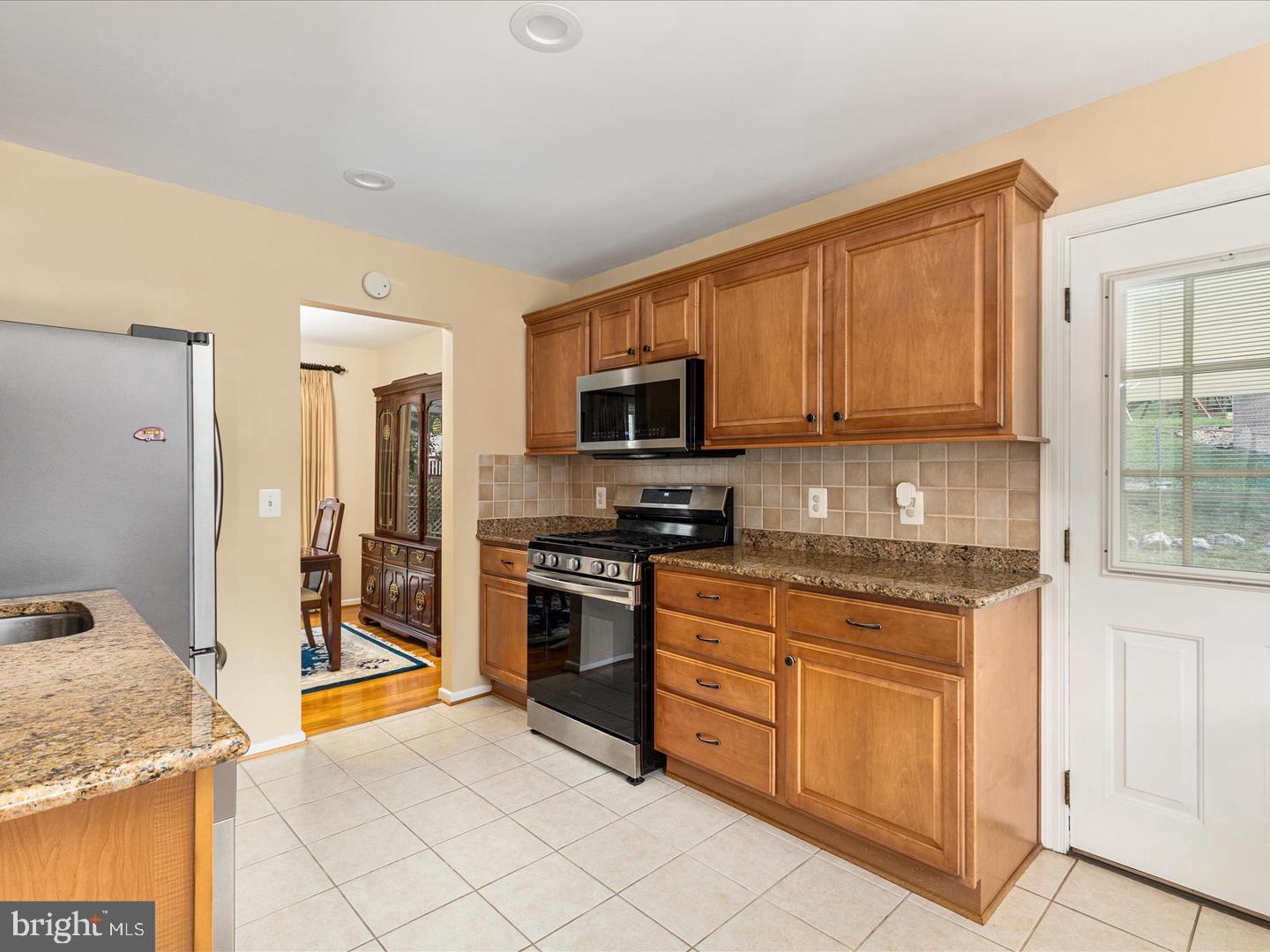 MONTICELLO WOODS - Residential Lease