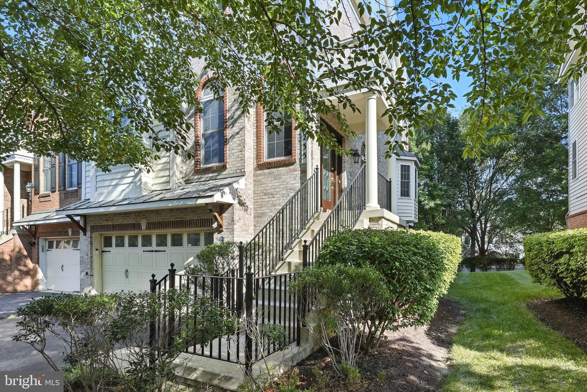 4235 CHARIOT WAY
