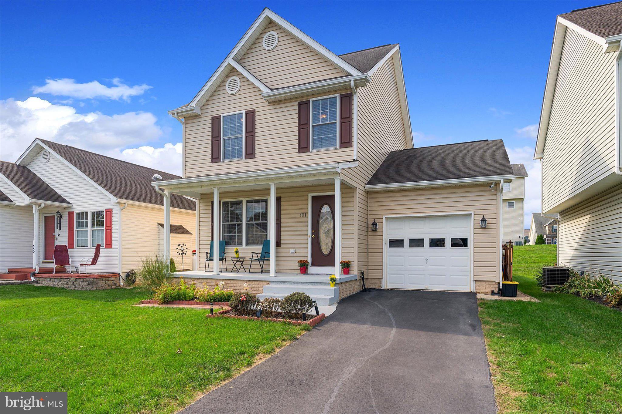 BRIAR RUN - Residential