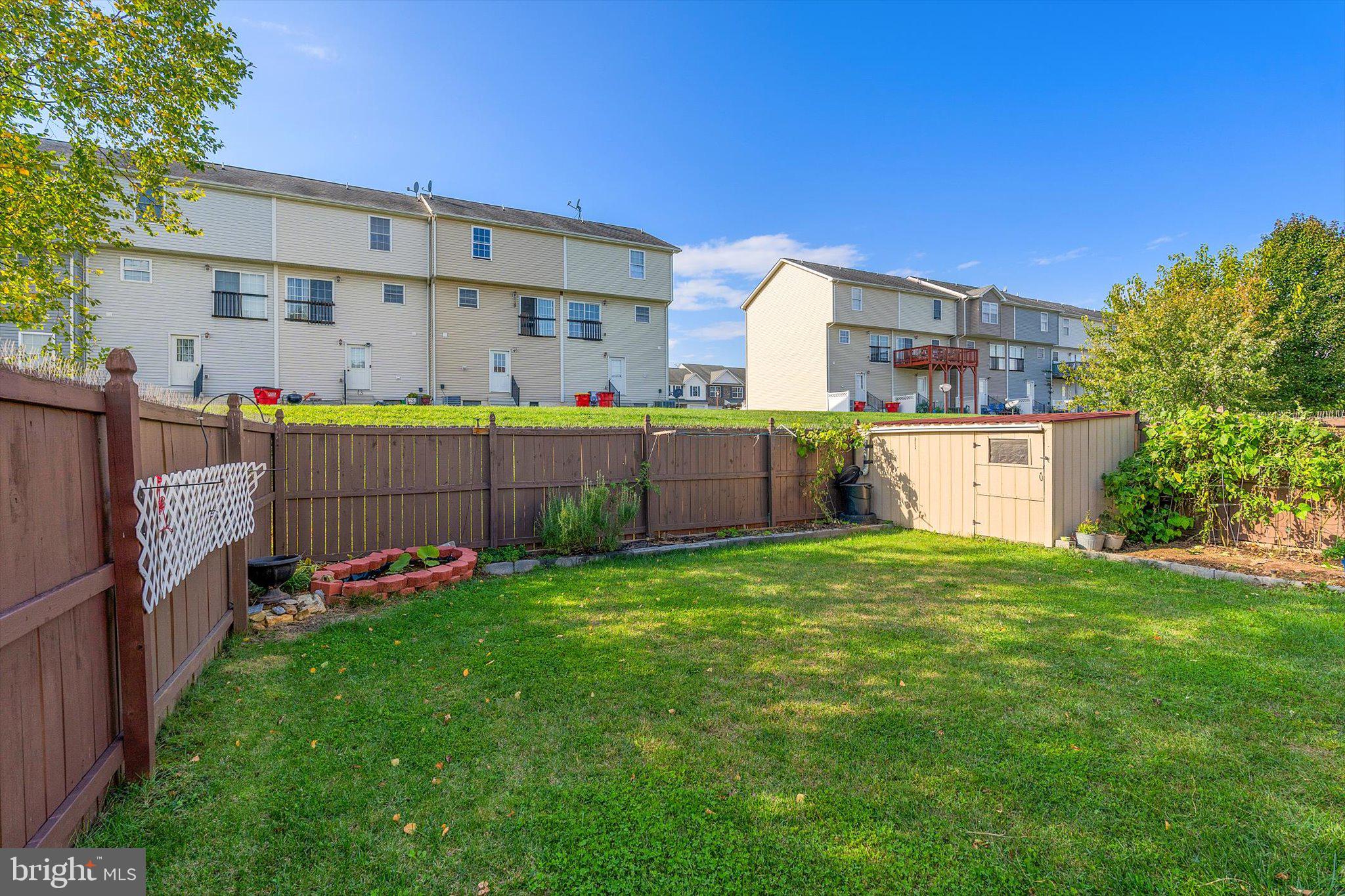 BRIAR RUN - Residential