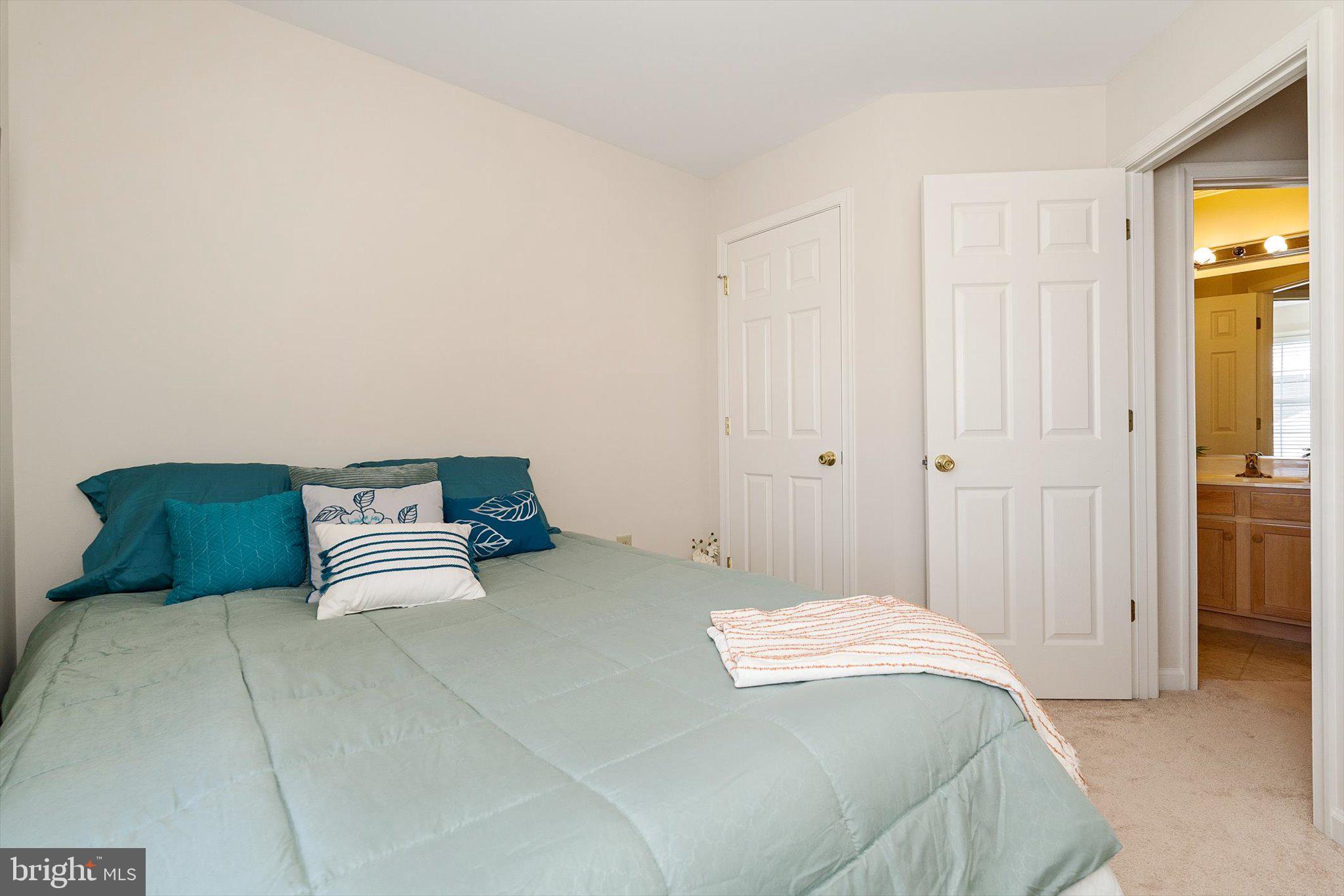 BRIAR RUN - Residential