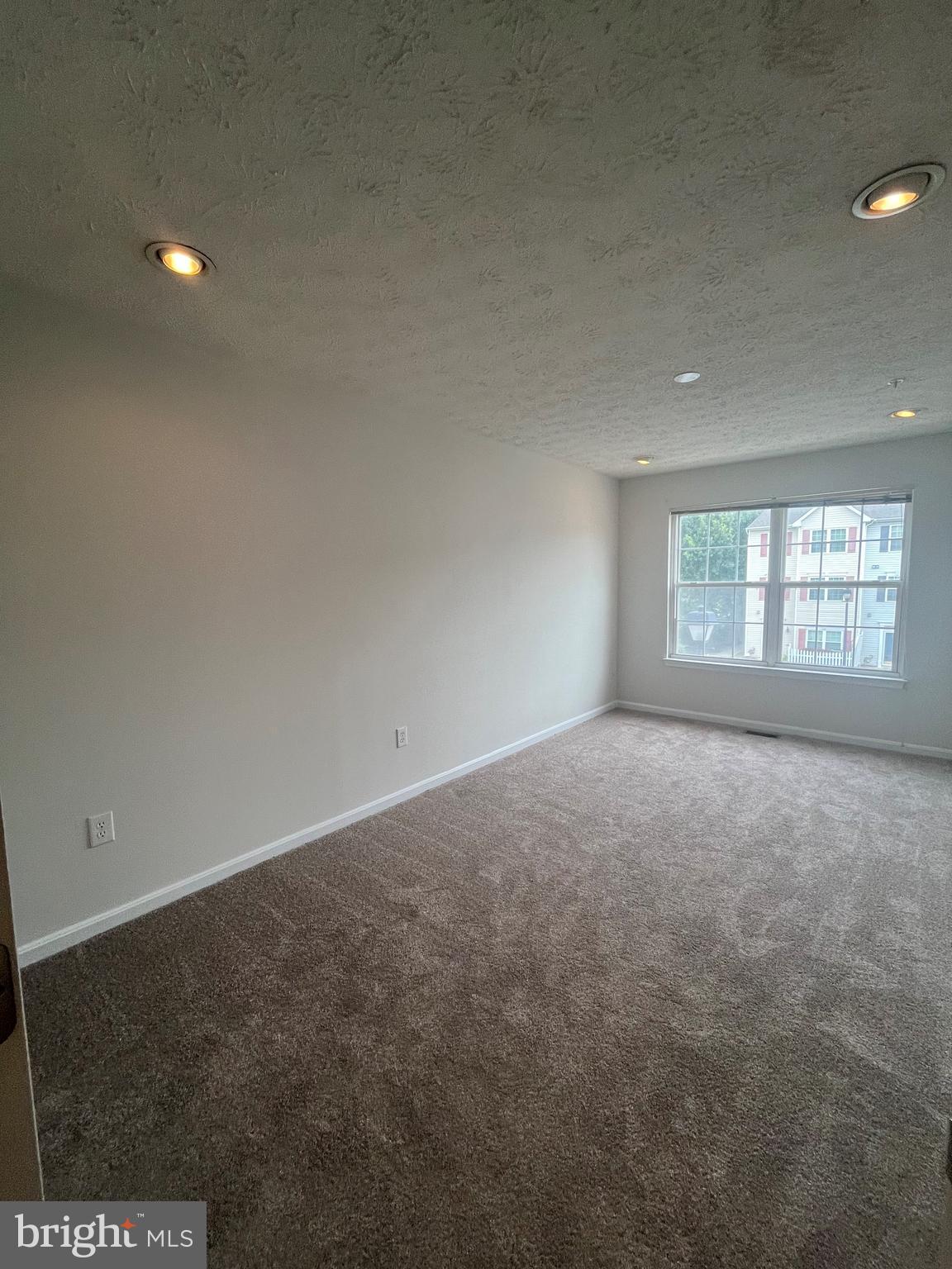 ASBURY WOODS - Residential