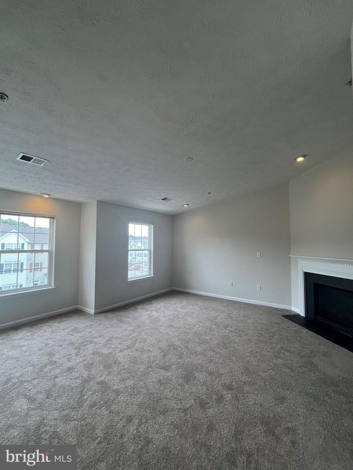 ASBURY WOODS - Residential