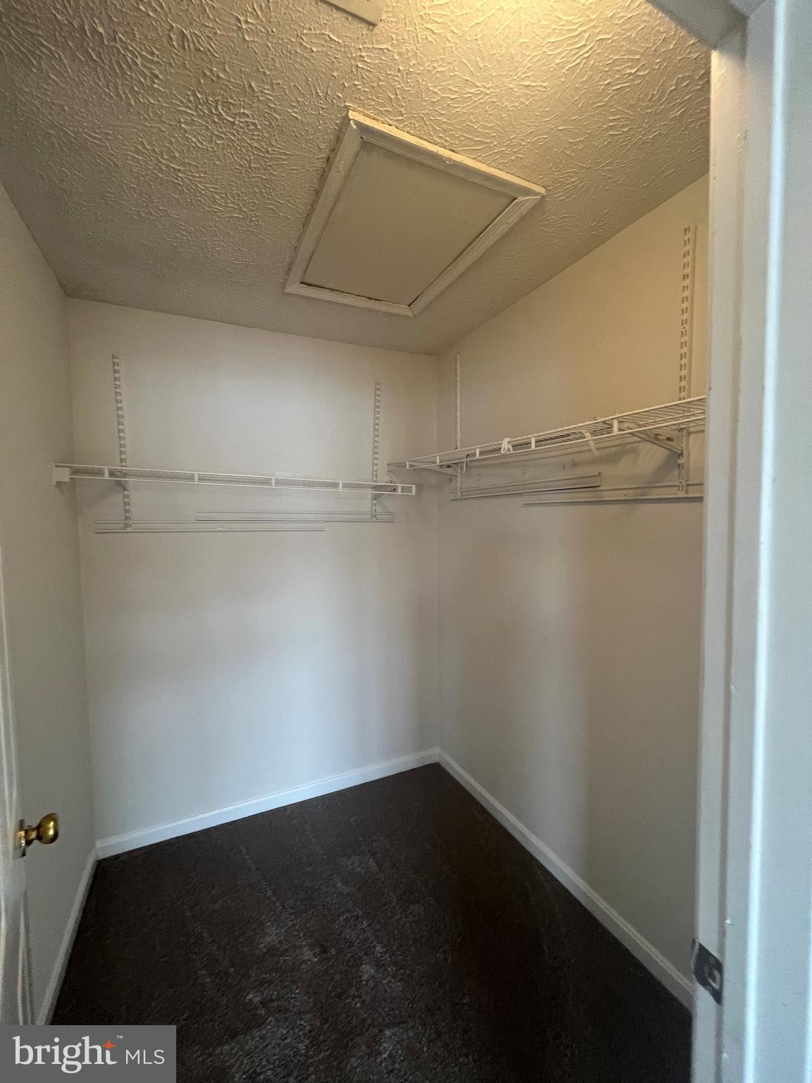 ASBURY WOODS - Residential