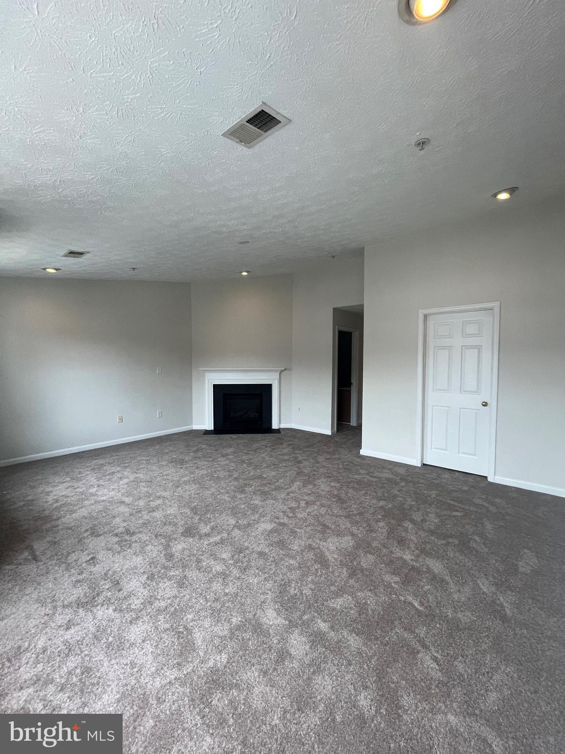 ASBURY WOODS - Residential