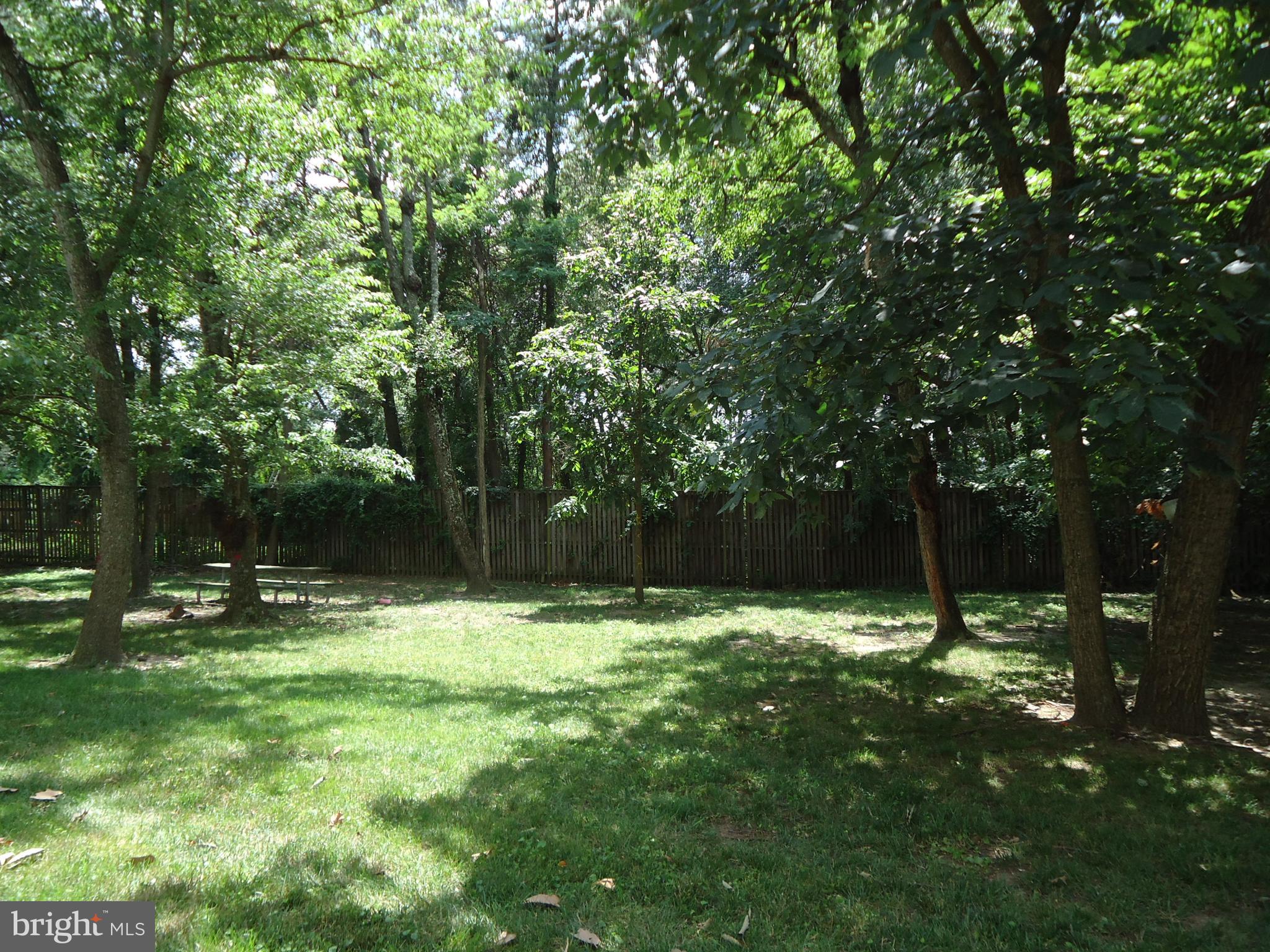 ASBURY WOODS - Residential