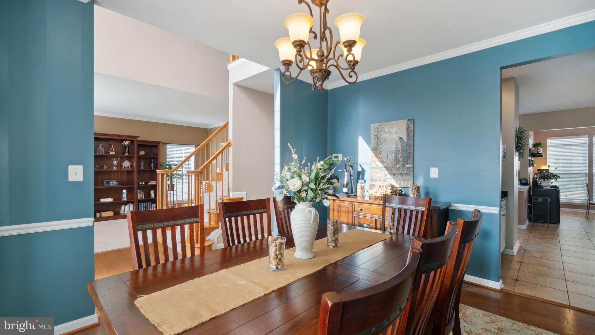 EAST VALLEY OAKS - Residential