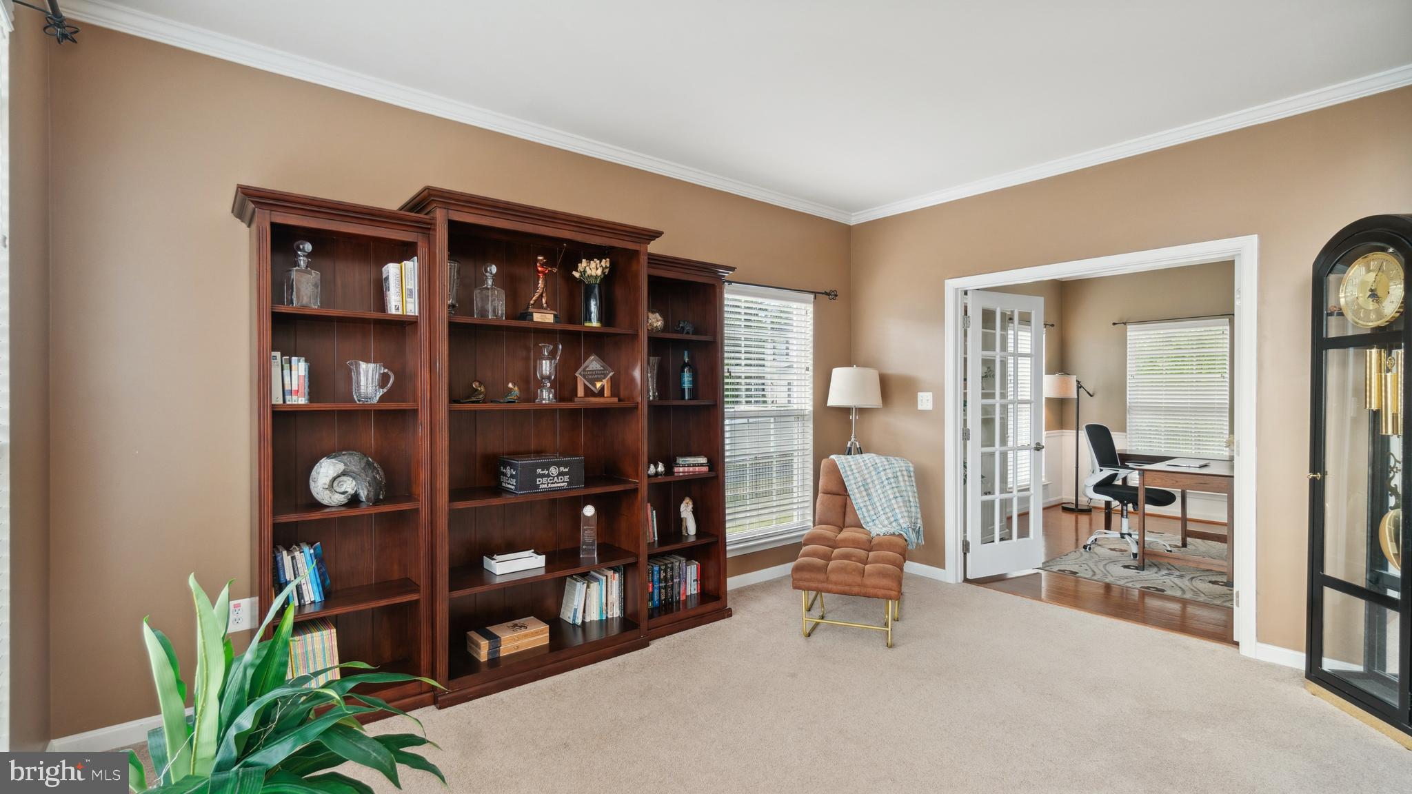 EAST VALLEY OAKS - Residential