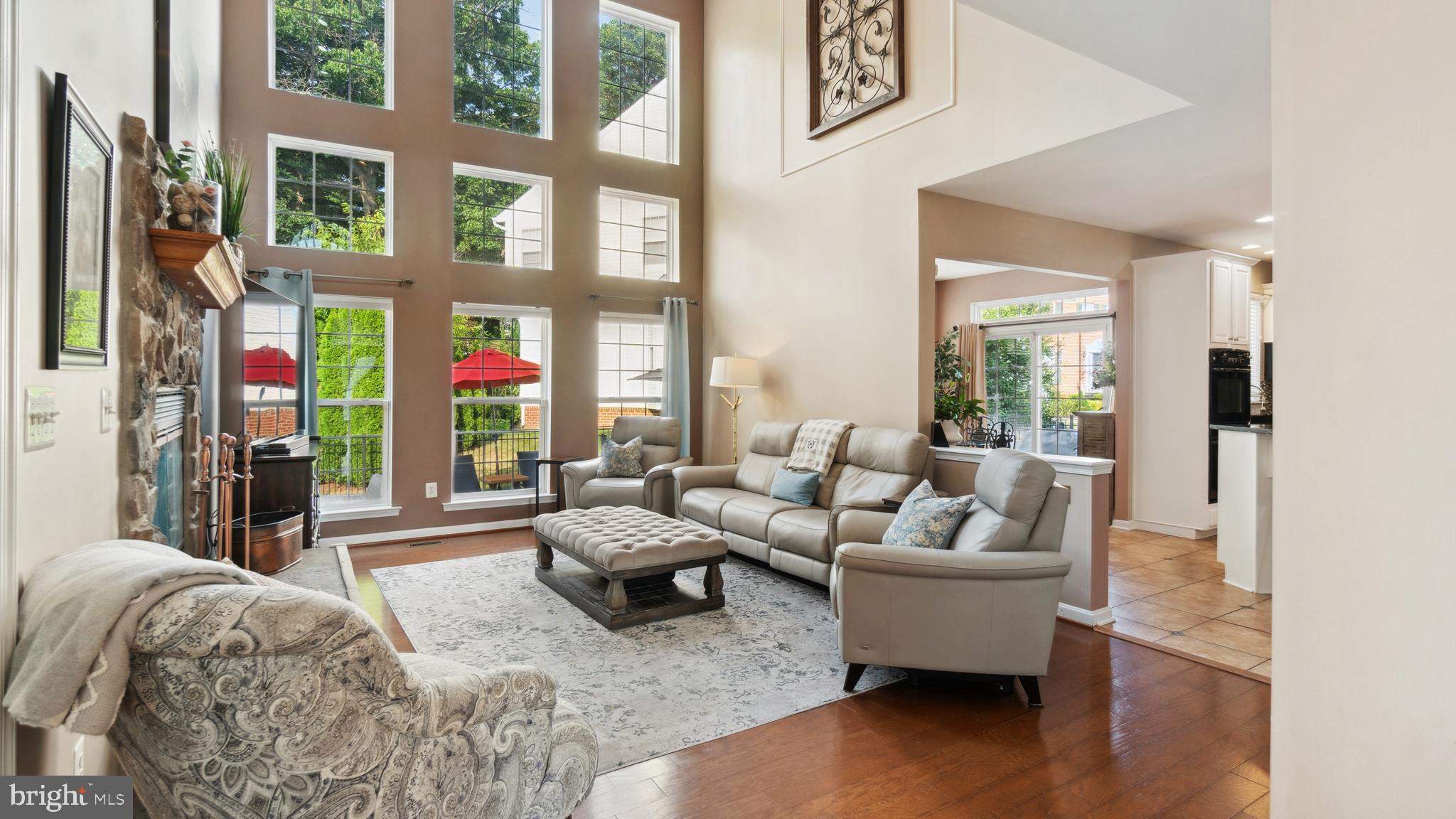 EAST VALLEY OAKS - Residential