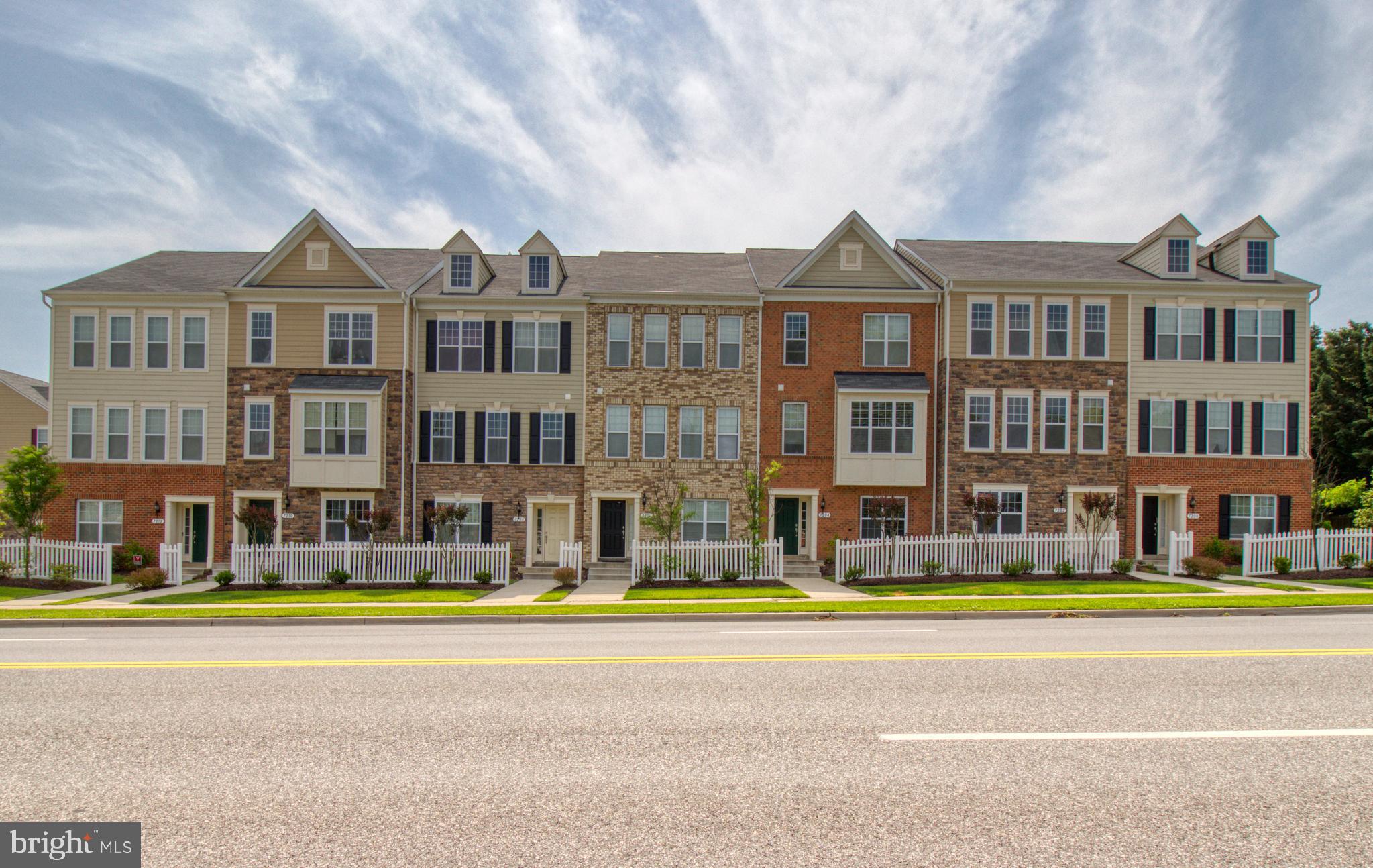 WOOD GLEN - Residential