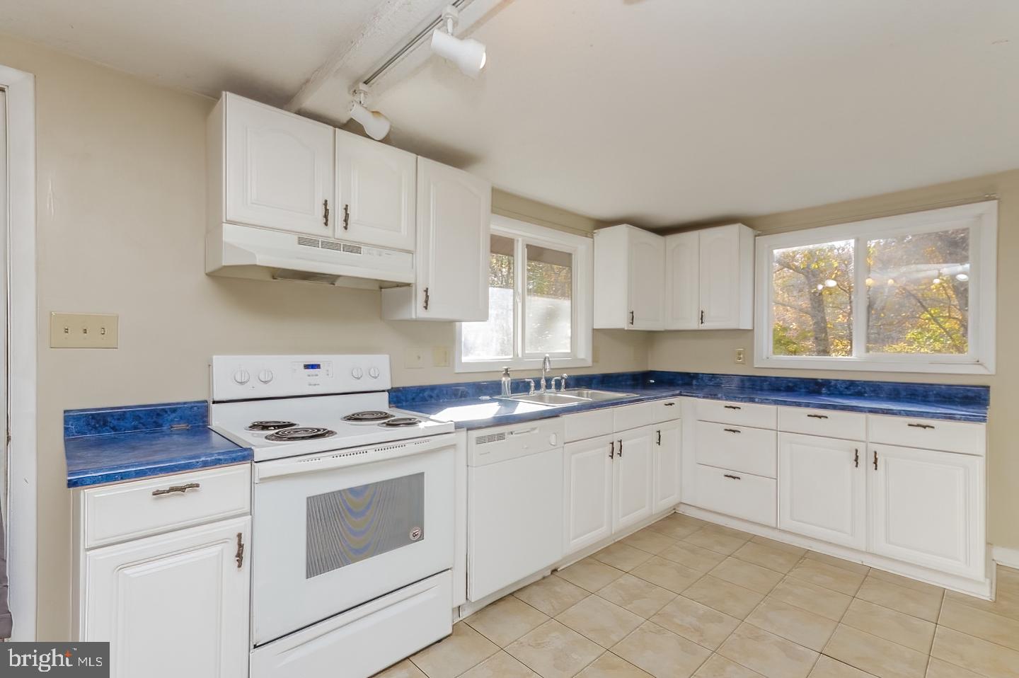 GLENWOOD FOREST - Residential