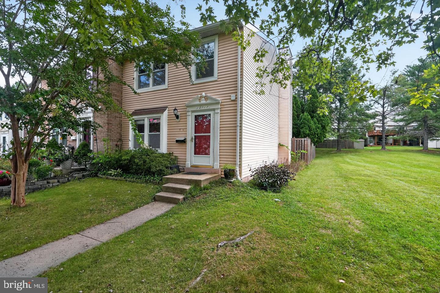 18717 BARN SWALLOW TERRACE