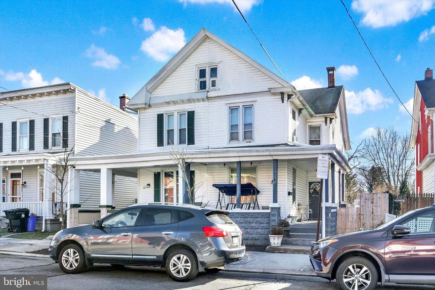 Welcome to this charming 3-bedroom, 1.5-bathroom home nestled in a tranquil neighborhood. Step inside to discover a cozy living space adorned with natural light filtering through large windows. Venture further to find three comfortable bedrooms, each offering sanctuary after a long day. One bedroom conveniently opens to a private deck, providing a serene spot for morning coffee or stargazing nights. Step outside to a delightful enclosed backyard, ideal for entertaining guests or enjoying moments of relaxation. Schedule your showing today !