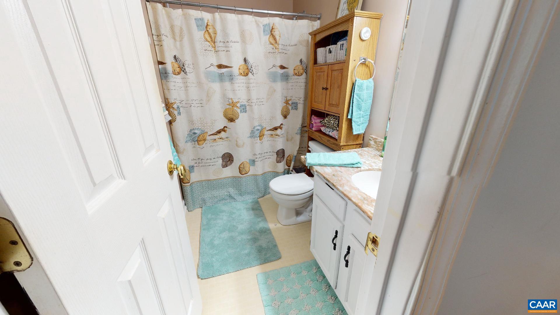 LAKE MONTICELLO - Residential