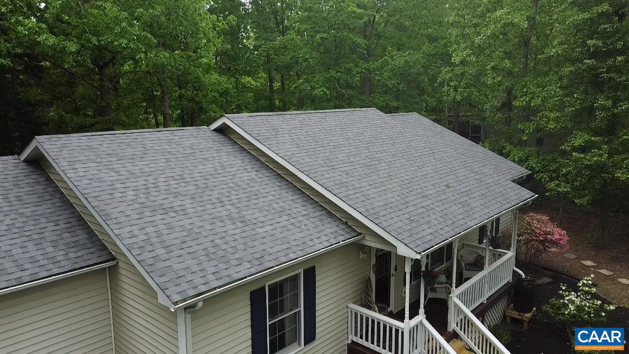 LAKE MONTICELLO - Residential