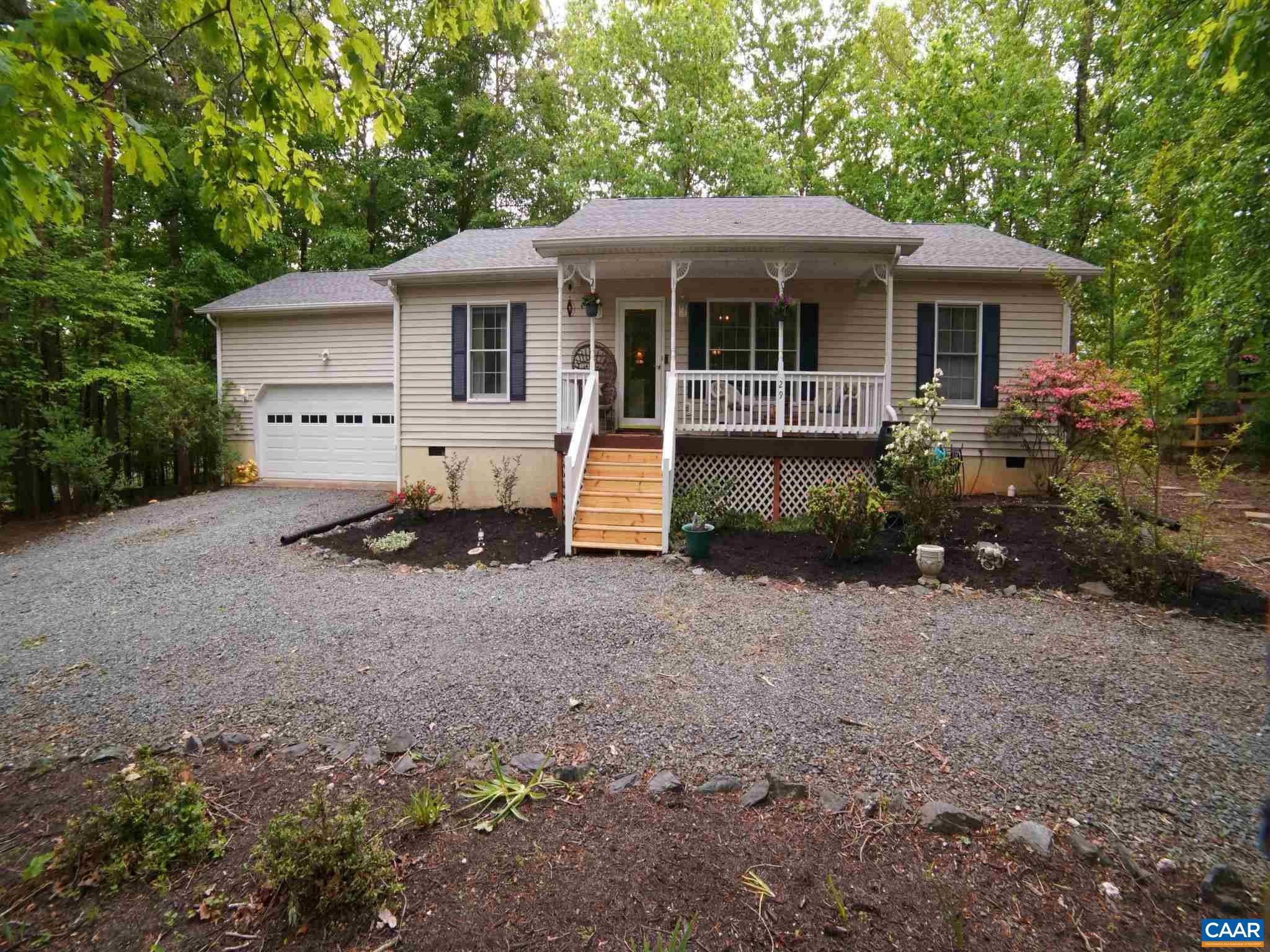 LAKE MONTICELLO - Residential