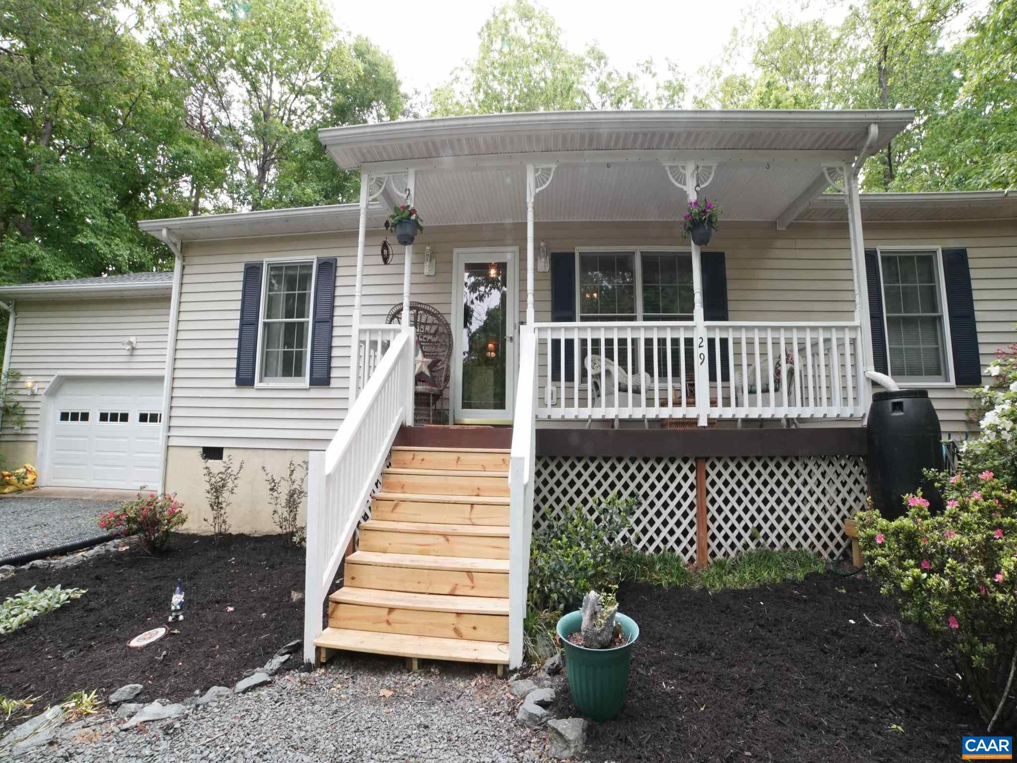 LAKE MONTICELLO - Residential