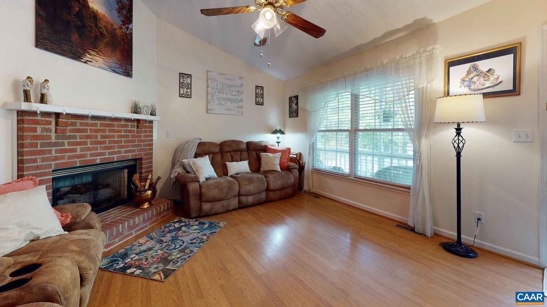 LAKE MONTICELLO - Residential