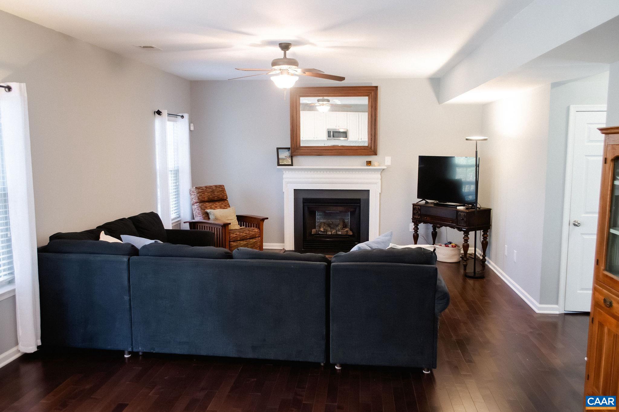 SYCAMORE SQUARE - Residential