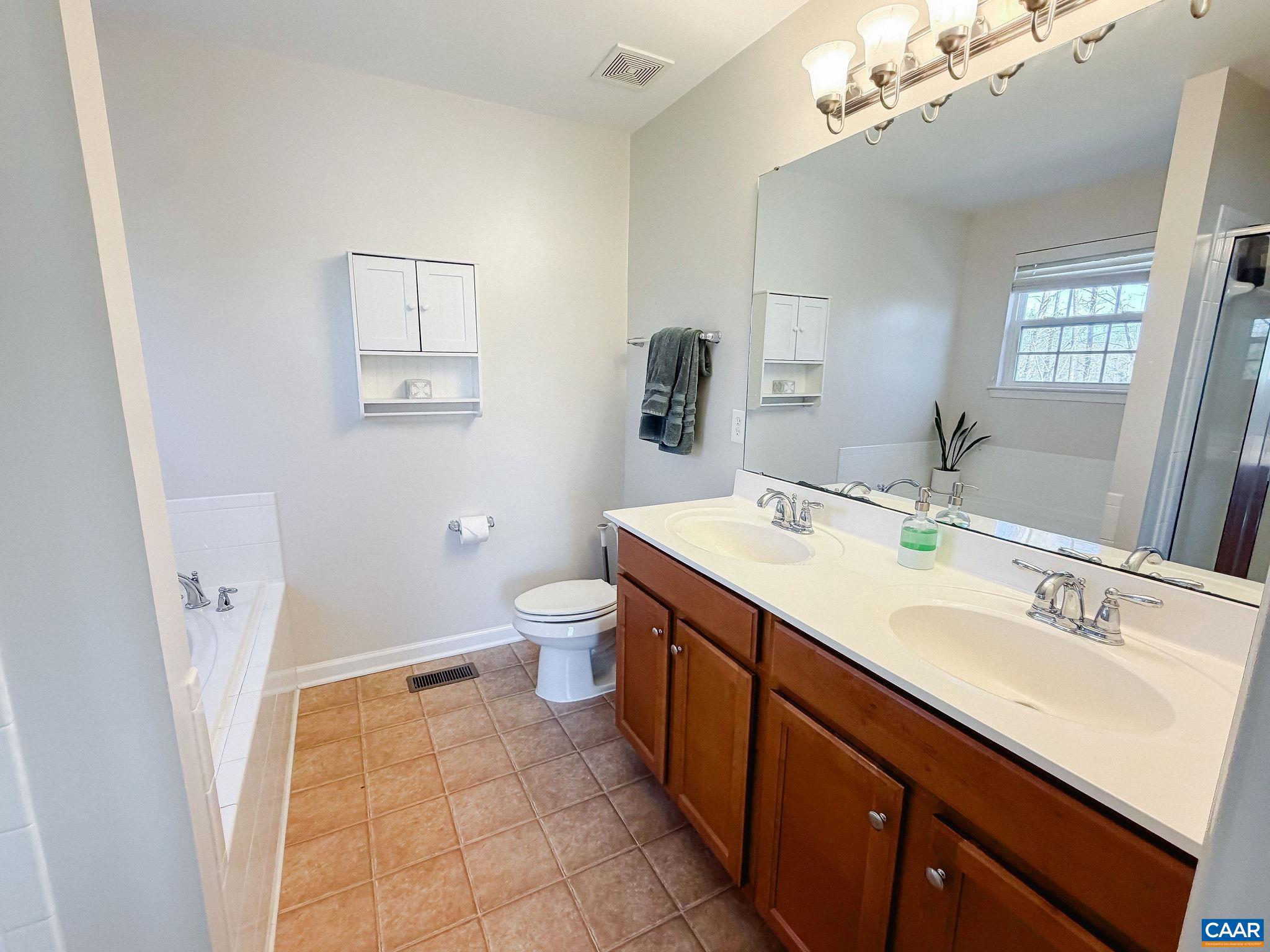 SYCAMORE SQUARE - Residential