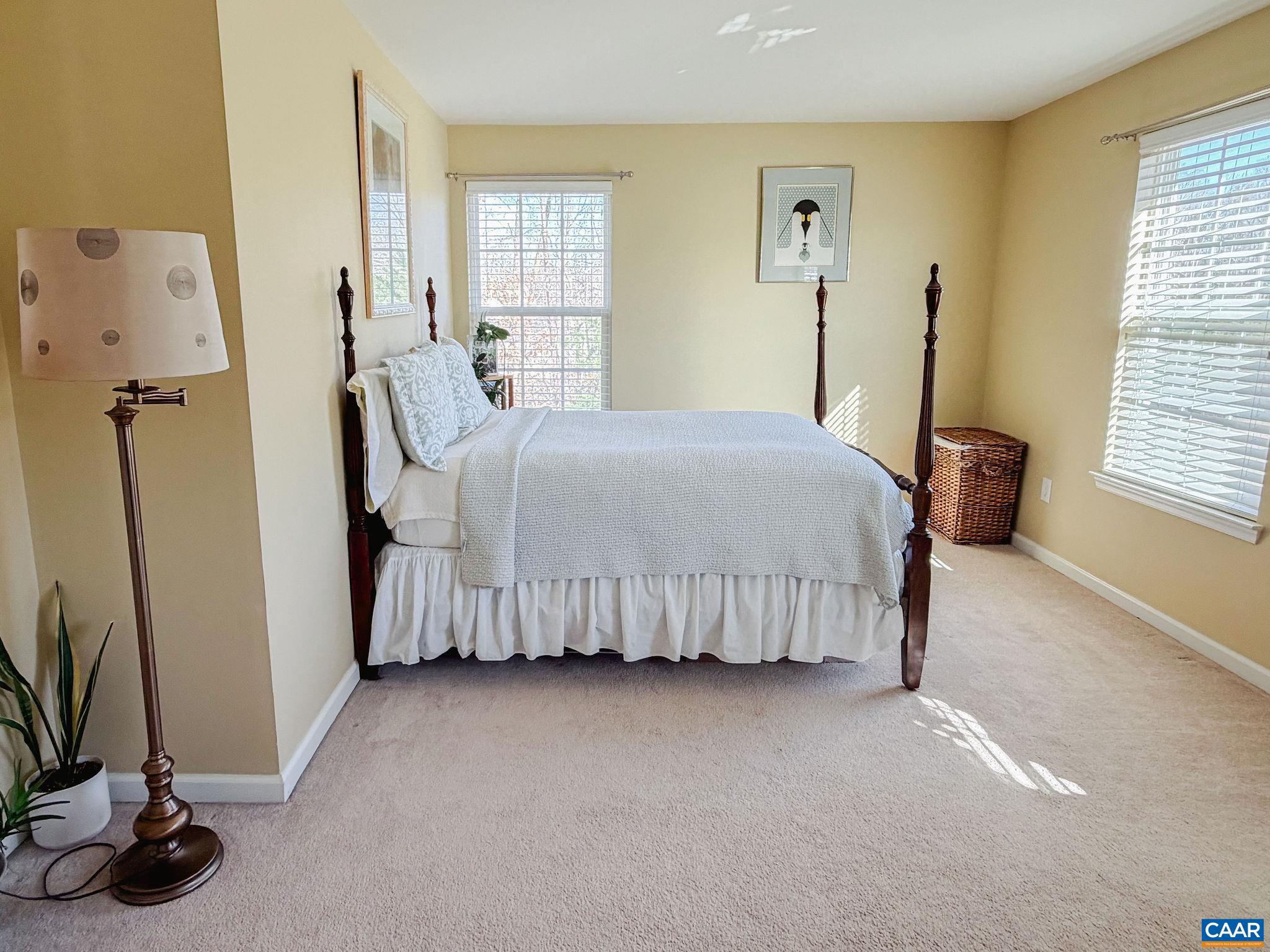 SYCAMORE SQUARE - Residential