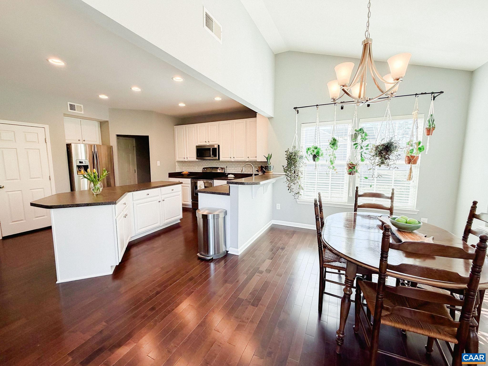 SYCAMORE SQUARE - Residential