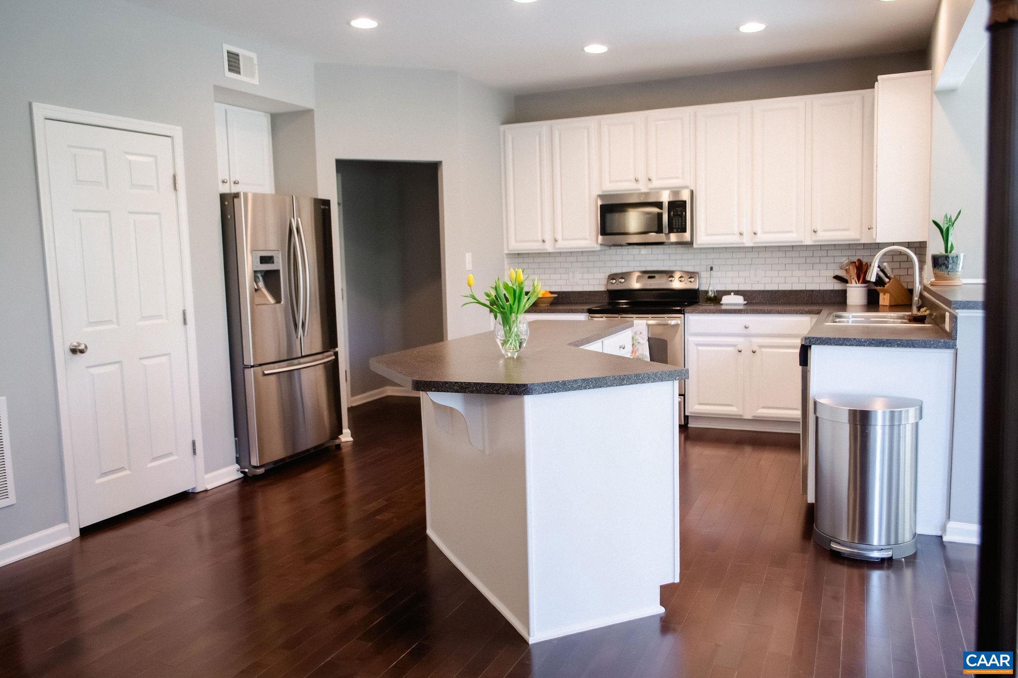 SYCAMORE SQUARE - Residential