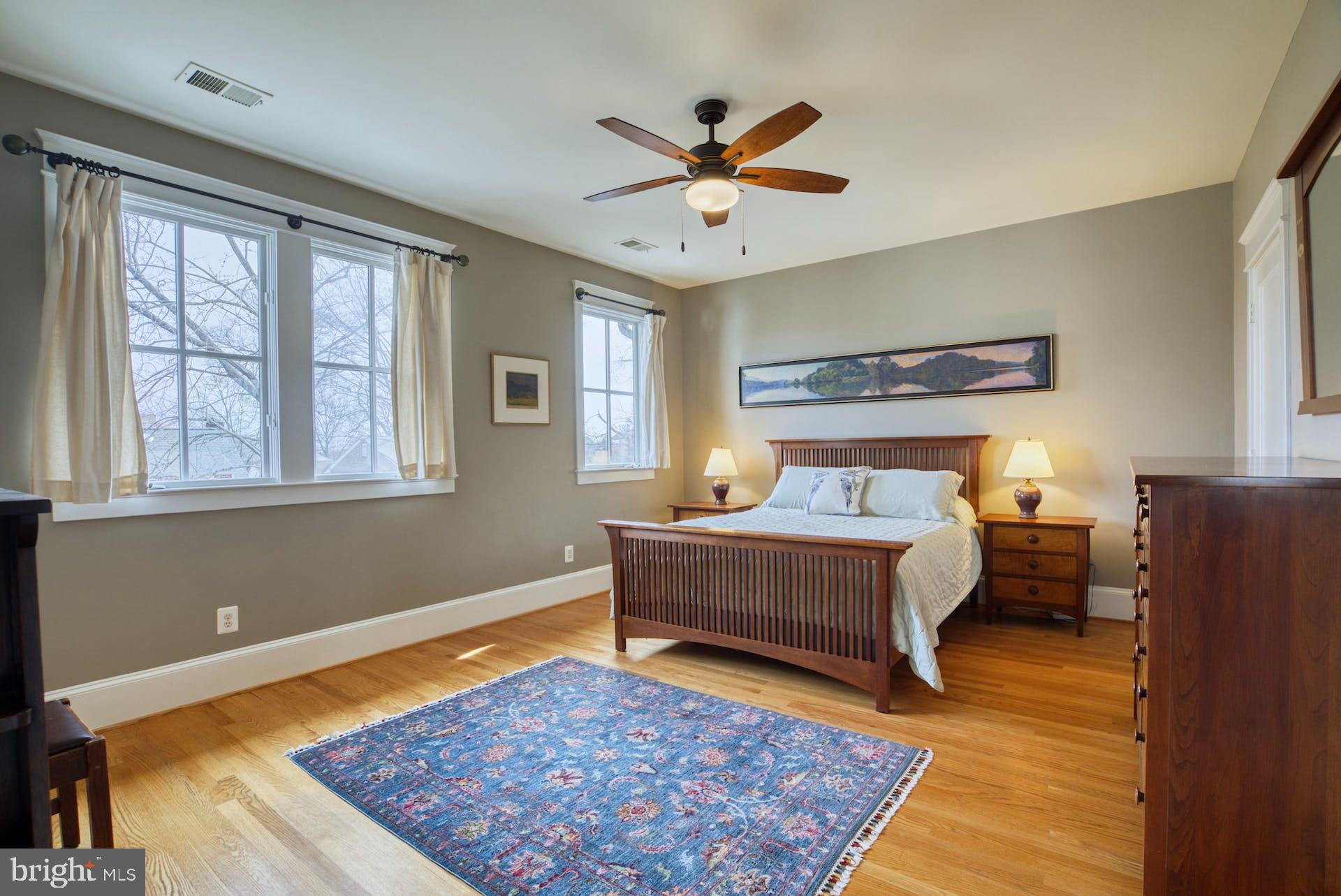 CLARENDON - Residential