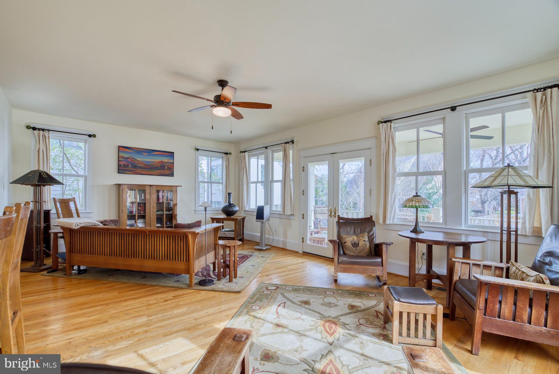 CLARENDON - Residential