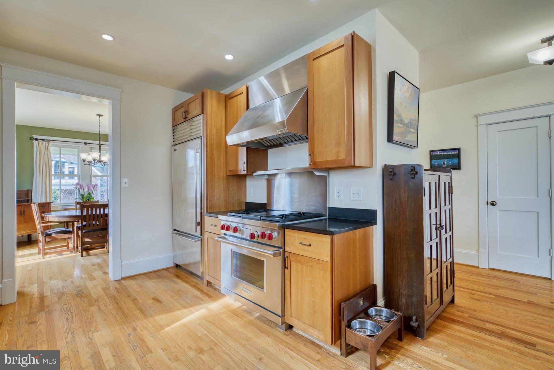 CLARENDON - Residential