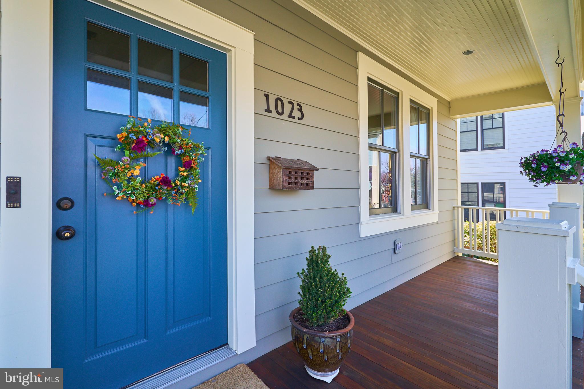 CLARENDON - Residential