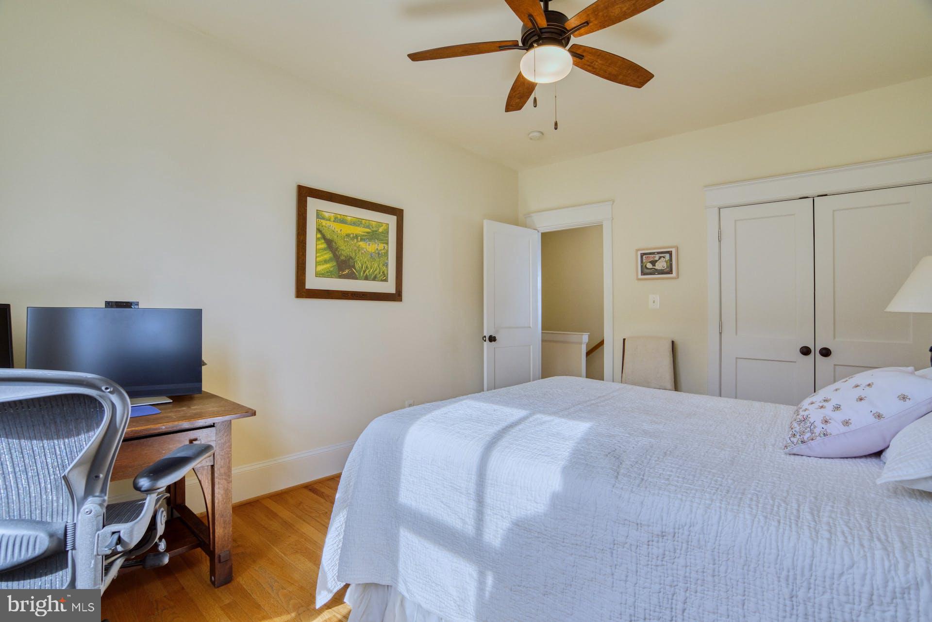 CLARENDON - Residential